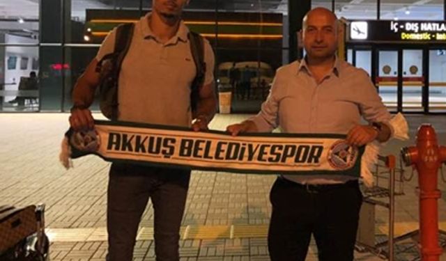 AKKUŞ BELEDİYESPOR'A KÜBALI OYUNCU