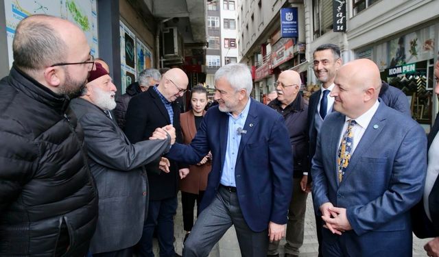 ENVER YILMAZ, FATSA’DA BÜYÜK İLGİ GÖRDÜ